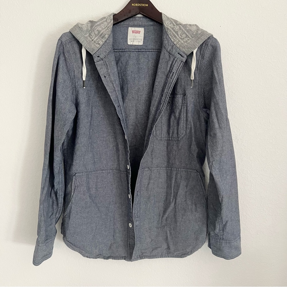 Levi's Women's Chambray Hooded Shirt Jacket
